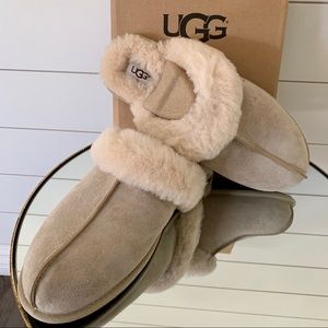 UGG Scuffette II in Sand